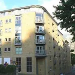 Your Hamilton Court 酒店