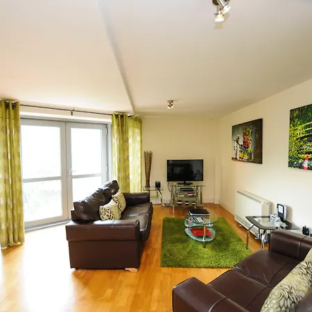 Your Hamilton Court Hotel *