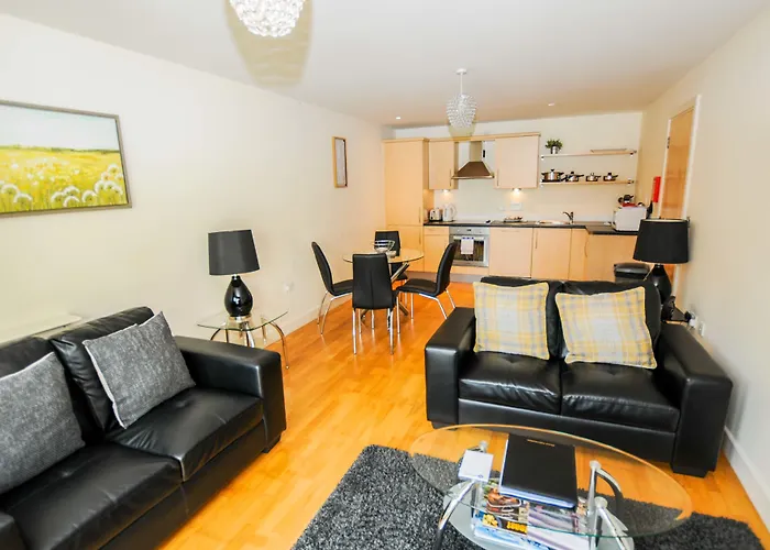 Your Hamilton Court Hotel *