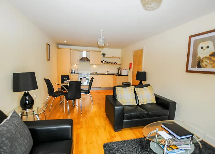 Your Hamilton Court Ξενοδοχείο *