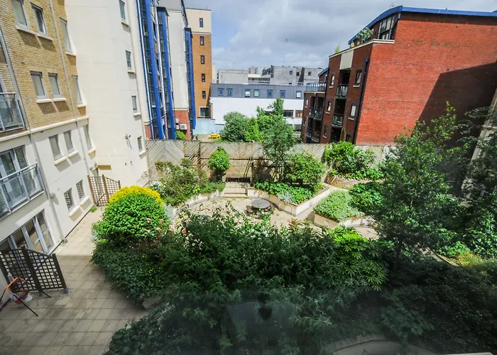 Your Hamilton Court Hotel