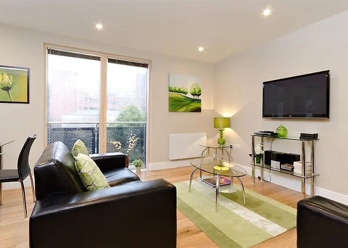 Your Hamilton Court Bristol