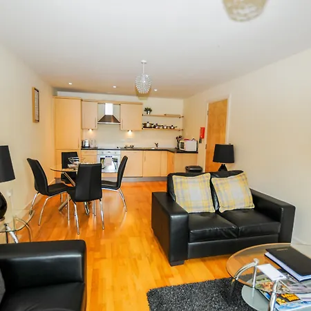 Your Hamilton Court Hotel *