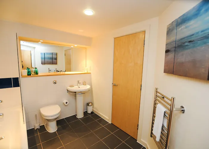 Your Hamilton Court Hotel *