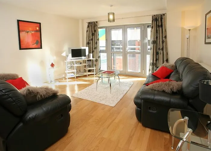 Your Hamilton Court Hotel